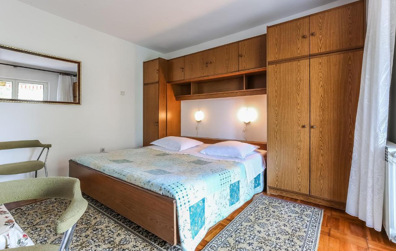 Appartement Ana à Poreč Extérieur photo