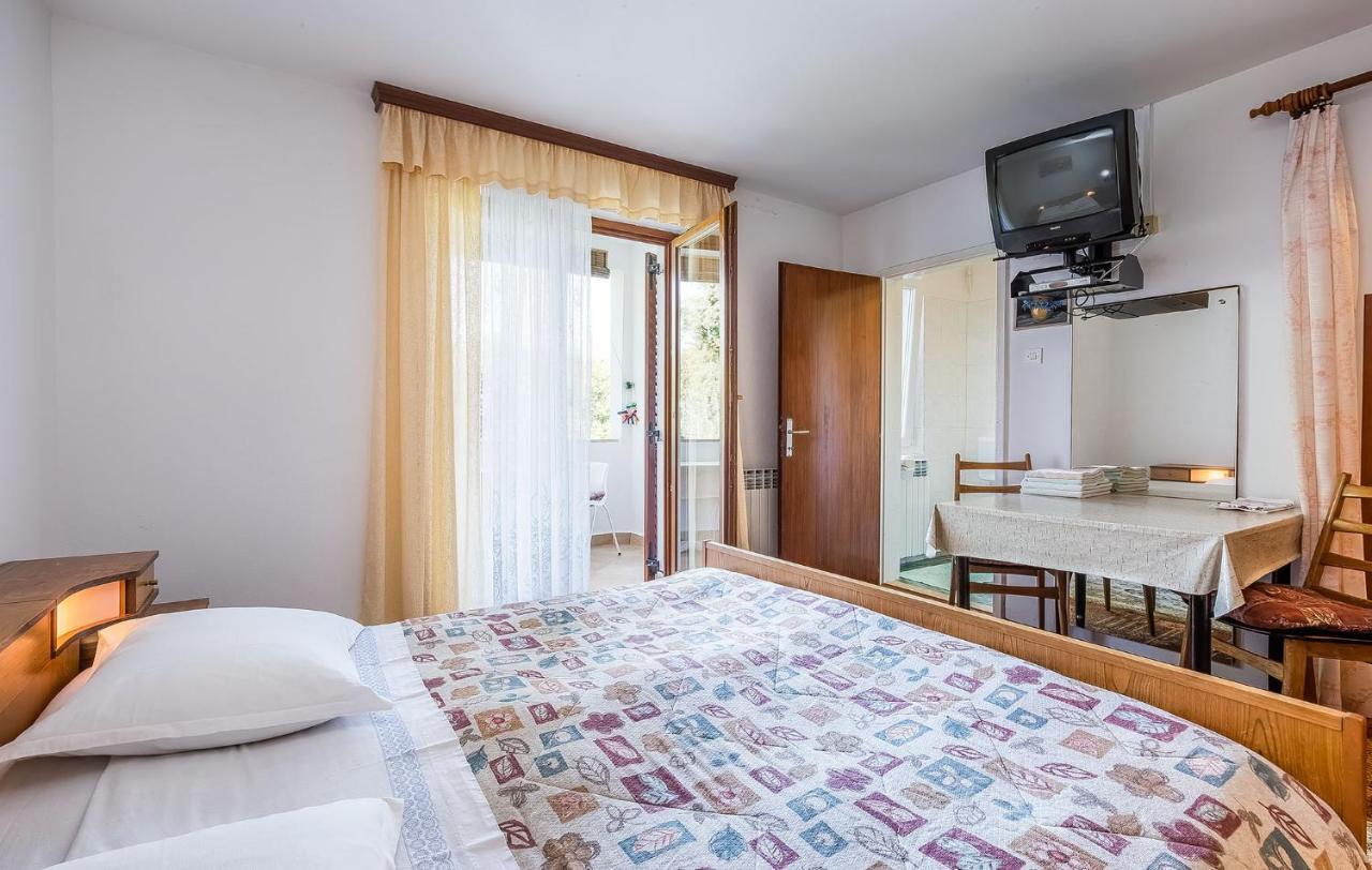 Appartement Ana à Poreč Extérieur photo