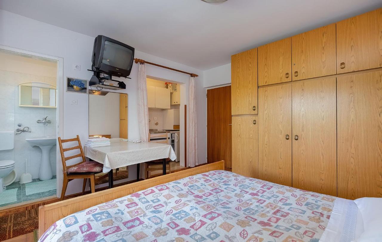 Appartement Ana à Poreč Extérieur photo